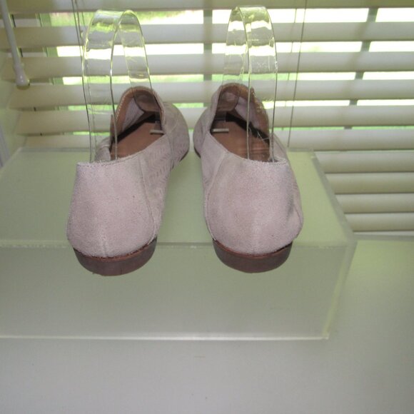 Lucky Brand Brogan Taupe Perforated Suede Loafers Women’s 7.5 M Minimalist Boho - Picture 4 of 9